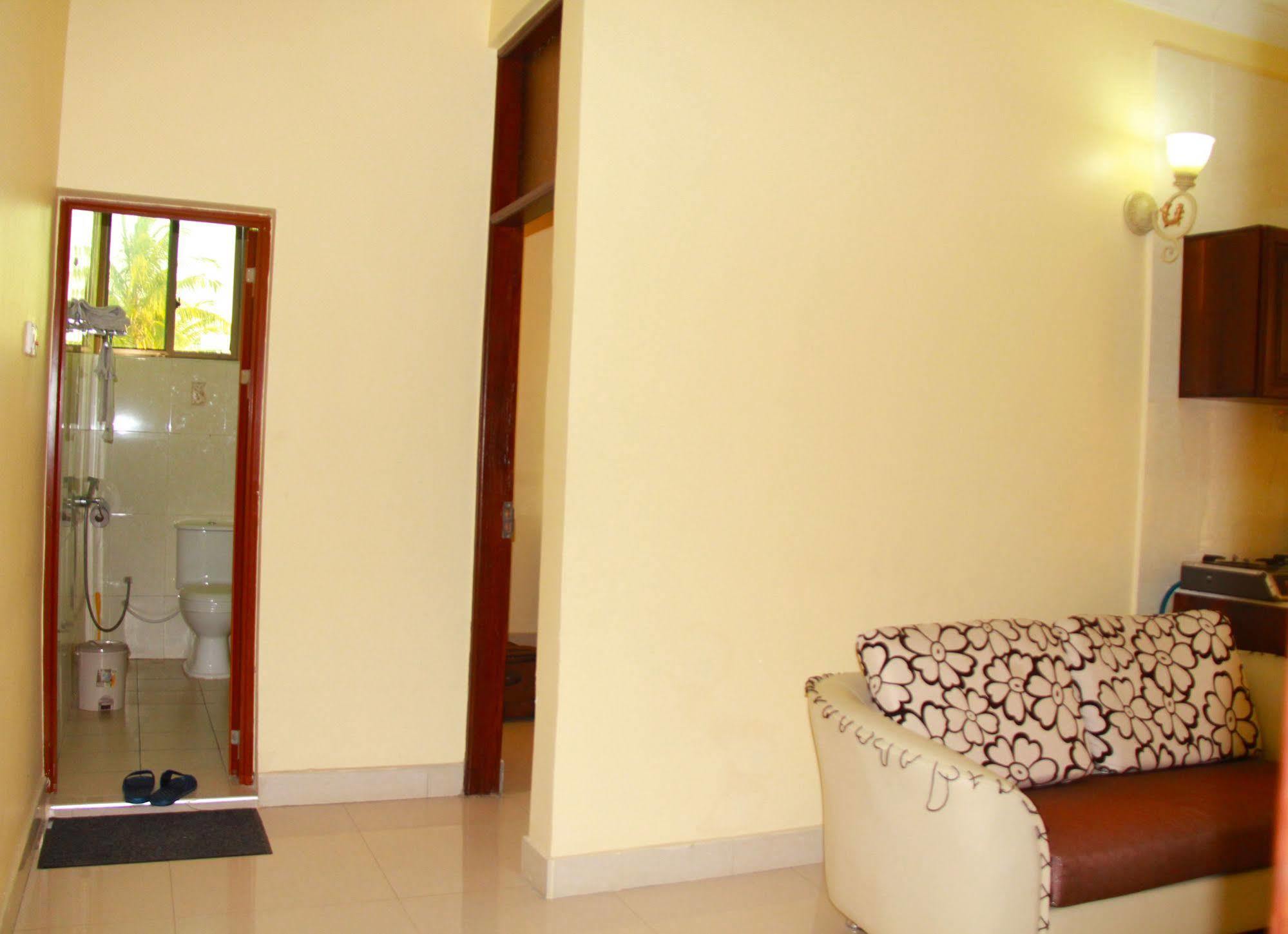 Varlek Hotel Dar es Salaam Exteriér fotografie