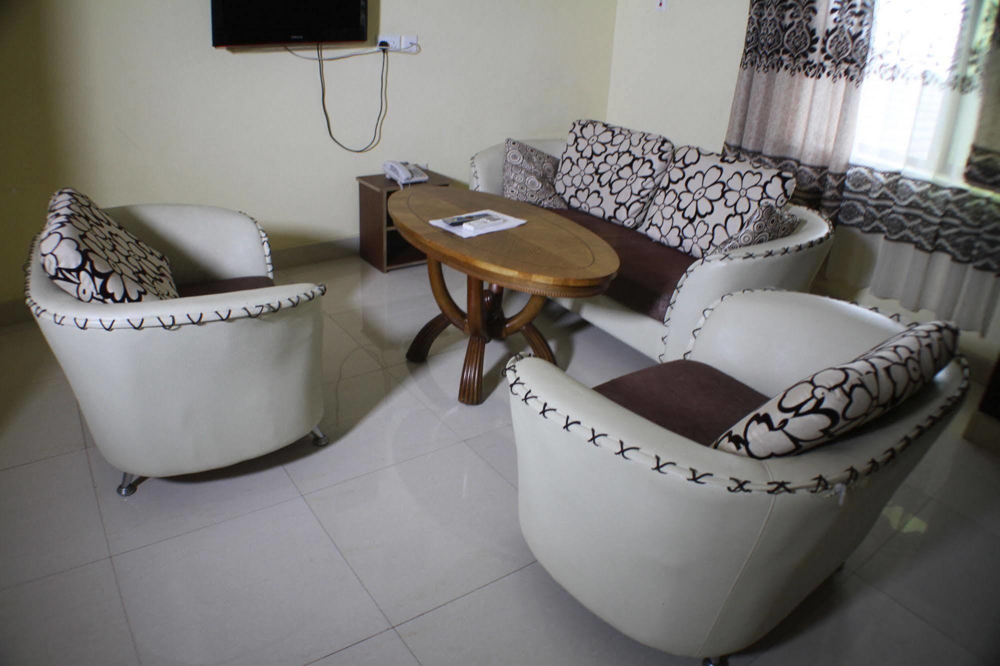 Varlek Hotel Dar es Salaam Exteriér fotografie