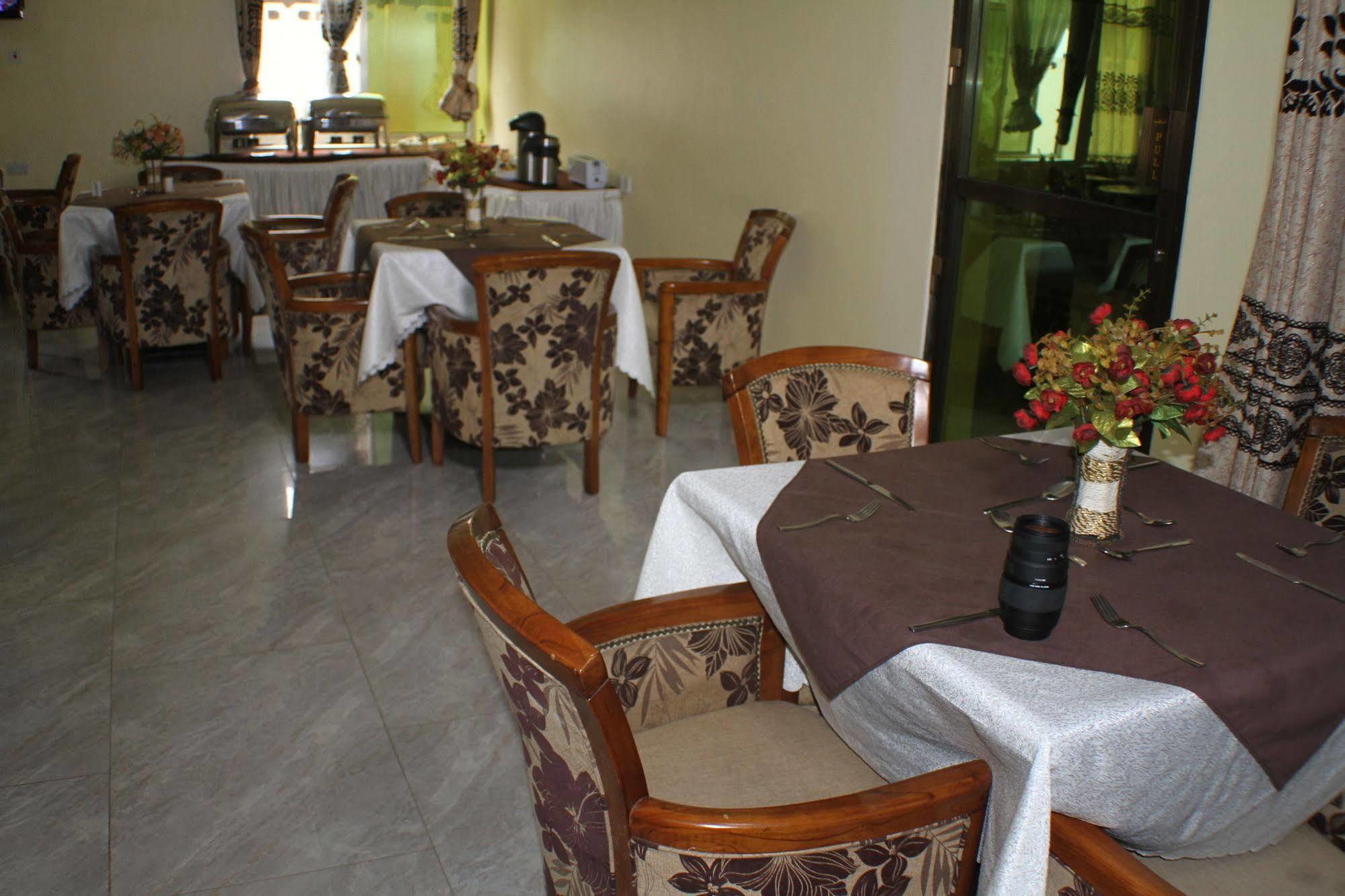 Varlek Hotel Dar es Salaam Exteriér fotografie