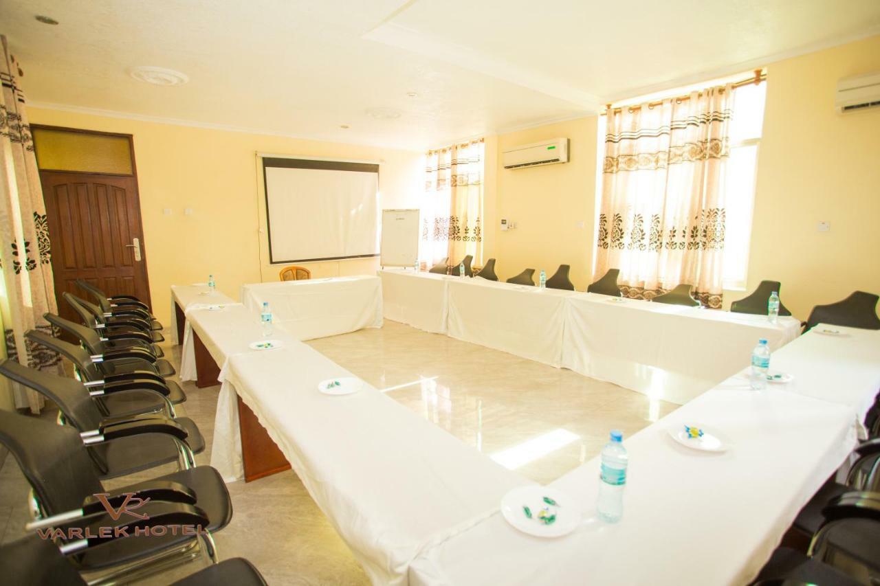 Varlek Hotel Dar es Salaam Exteriér fotografie